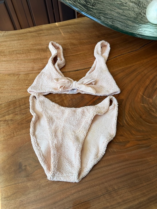 Hunza G Other - Hunza G Textured Pale Pink Knot-Front Bikini